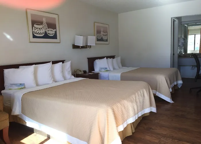 Days By Wyndham West Motel 2*